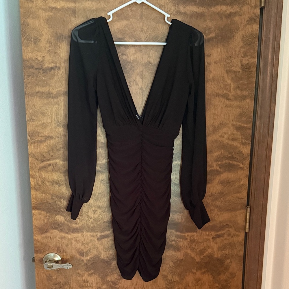 NWOT Windsor Black Mesh Sleeve Ruched Dress - Small